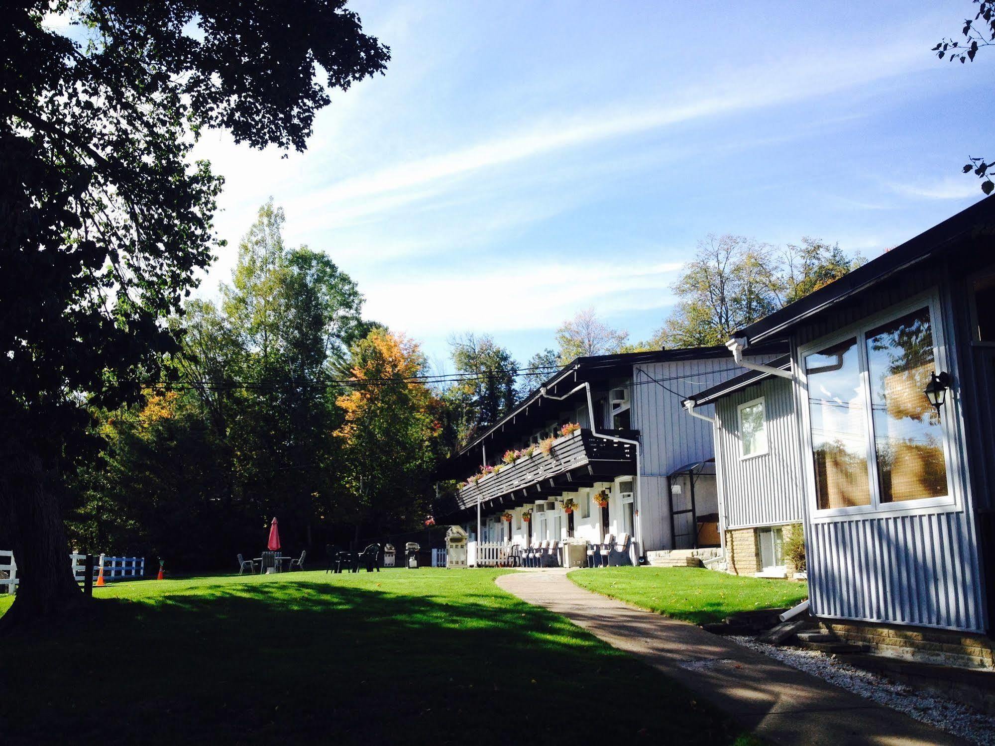 Lakeview Motel ハリバートン エクステリア 写真