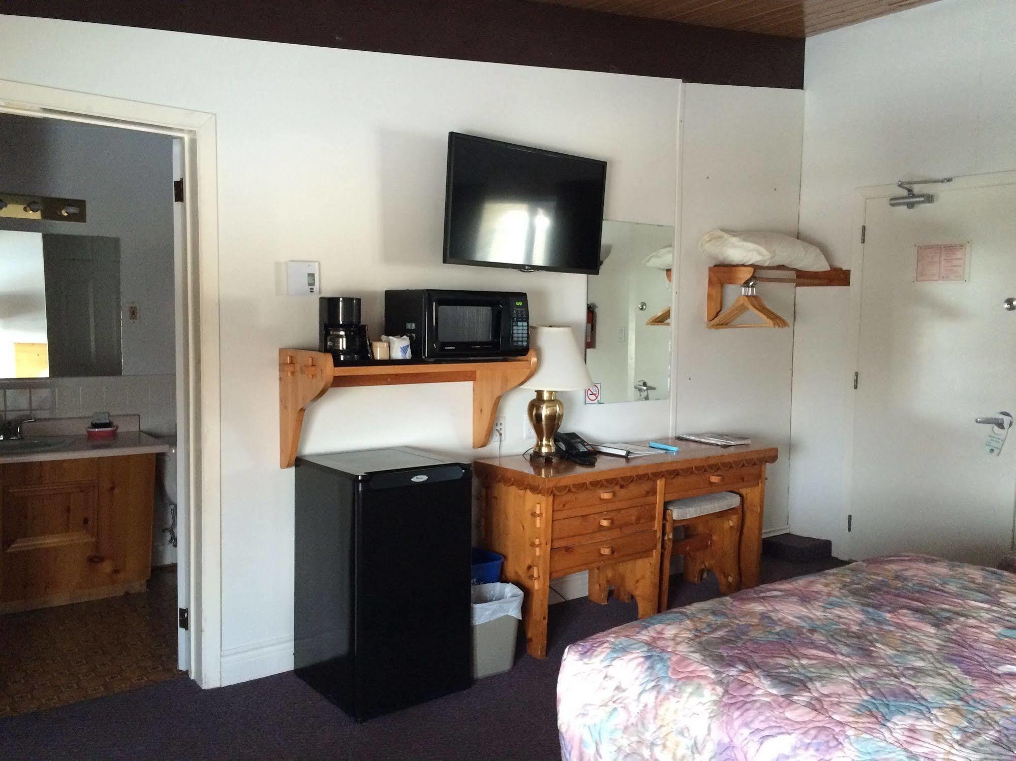 Lakeview Motel ハリバートン エクステリア 写真