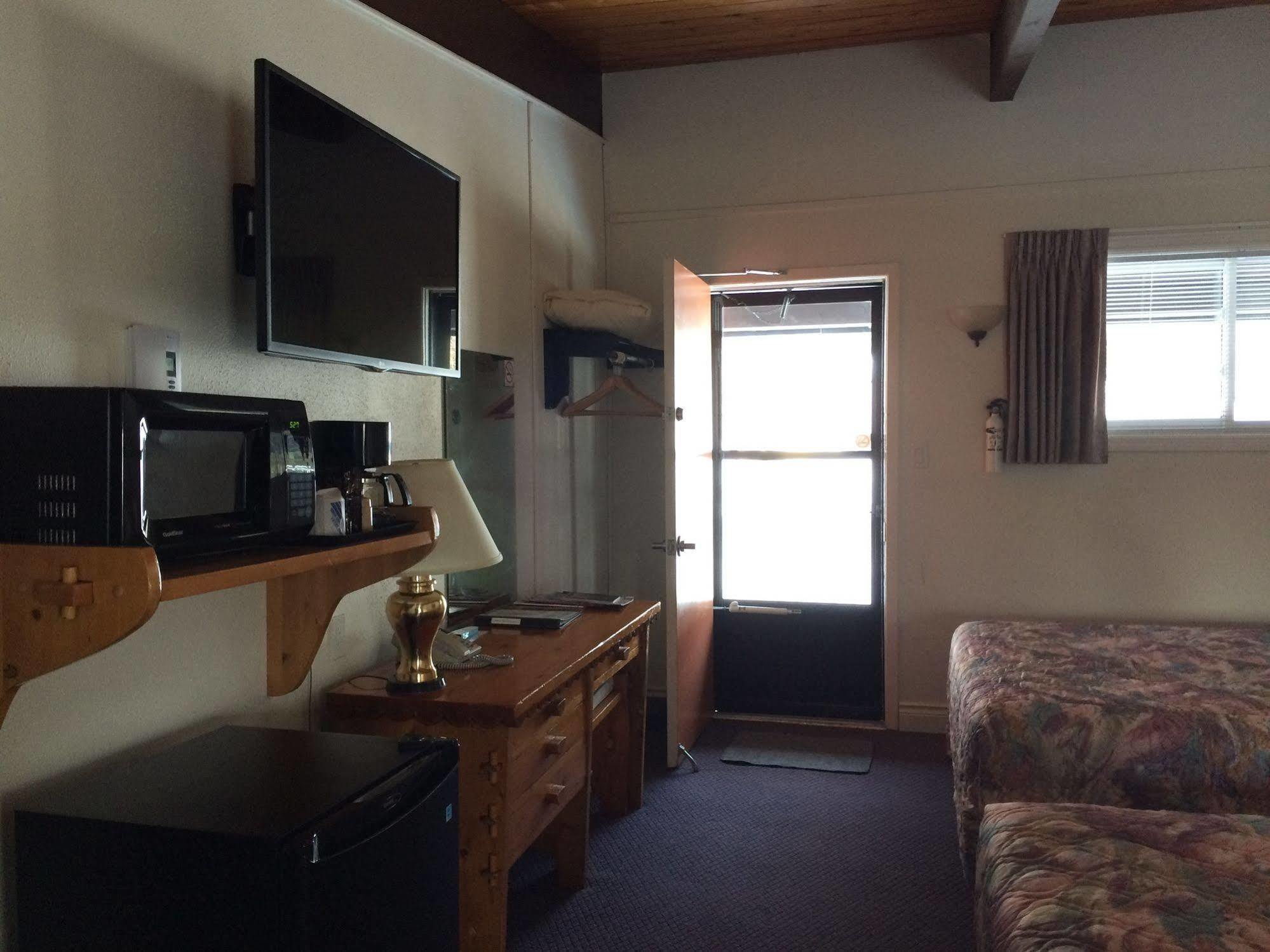 Lakeview Motel ハリバートン エクステリア 写真